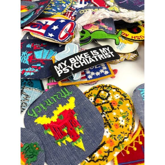 150 PC Assorted Sewing Applique Patches Iron on Sew On NEW Mixed Sequin Crafting - Picture 4 of 16